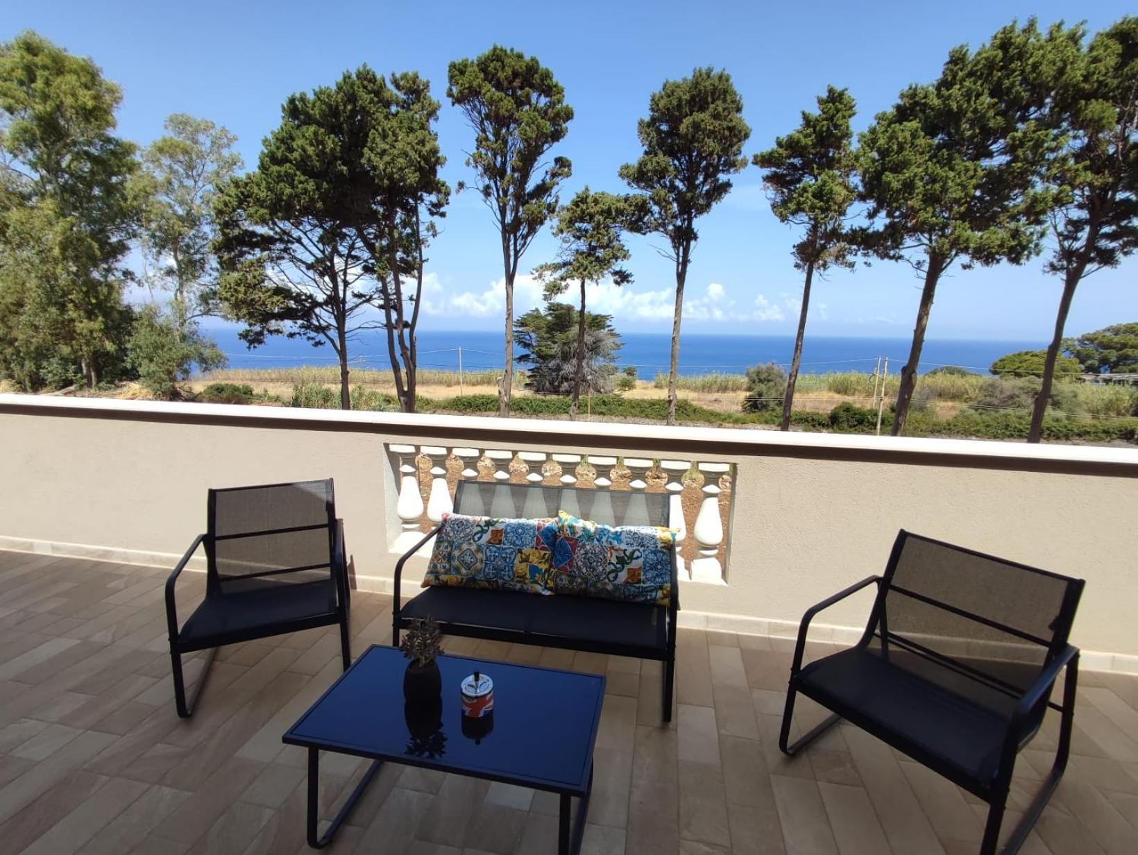 Sara B&B Accommodation Санта-Доменіка Екстер'єр фото